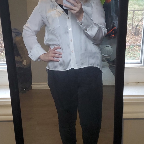 💫 2/$30 • Silky White Blouse - Picture 2 of 4